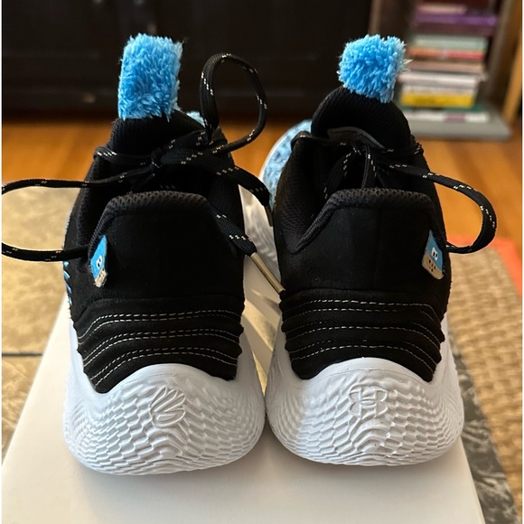 Under Armour GS CURRY 9 size 5Y - Picture 2 of 6